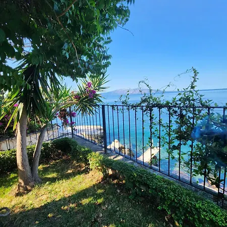 Aphrodite Direct Access To Beach ヴィラ