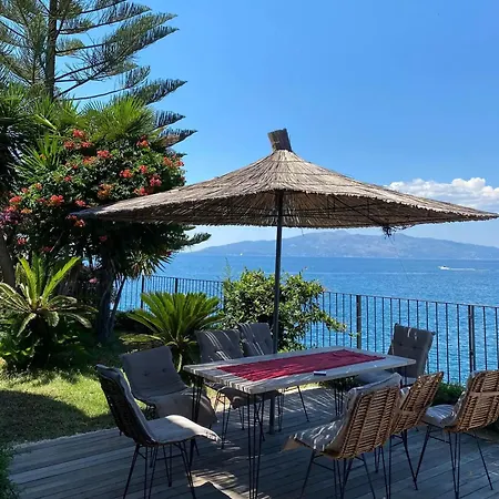 ヴィラ Aphrodite Direct Access To Beach Sarandë