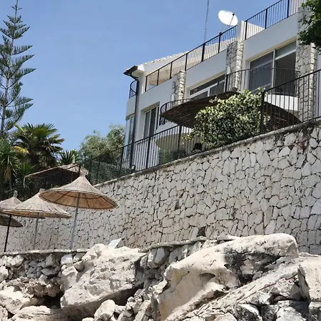 Aphrodite Direct Access To Beach * Sarande