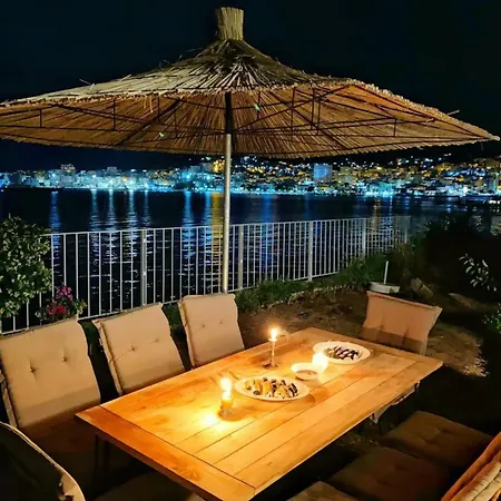 Aphrodite Direct Access To Beach