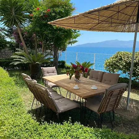 Aphrodite Direct Access To Beach Villa *
